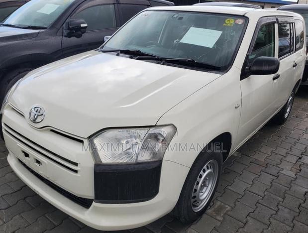 Toyota Probox 2006 White