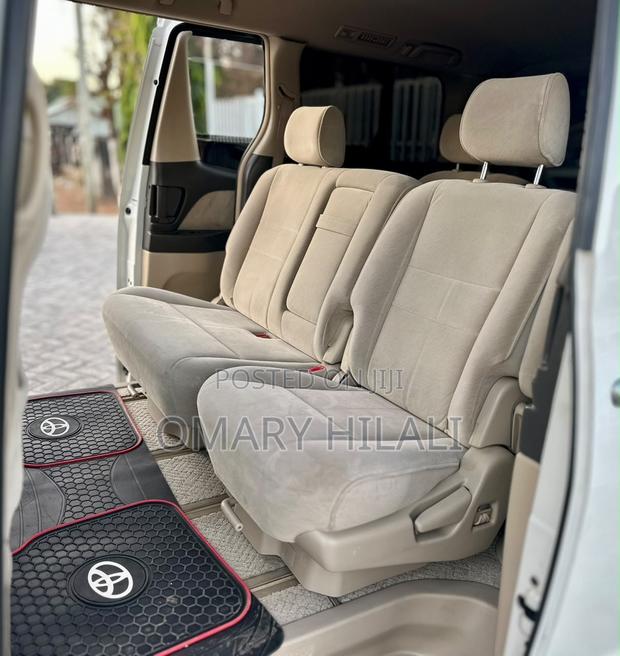 Toyota Alphard 2006 White