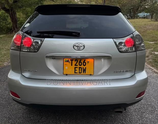 Toyota Harrier 2007 Silver