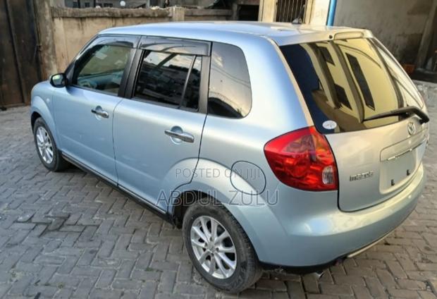Mazda Verisa 2010 Silver