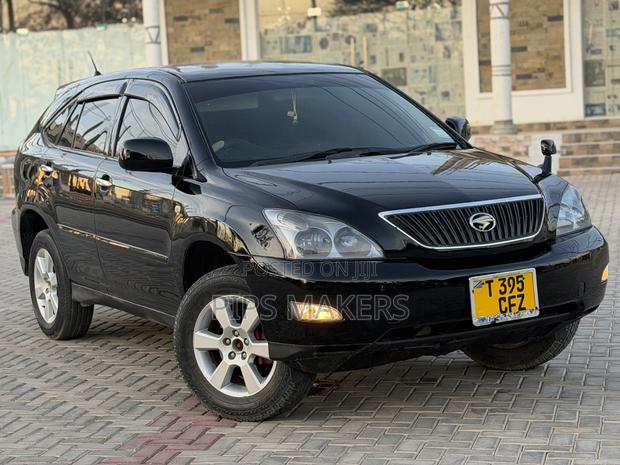 Toyota Harrier 2004 Black