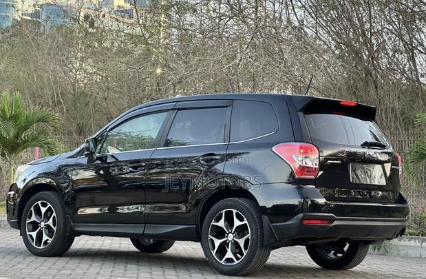 Subaru Forester 2016 Black