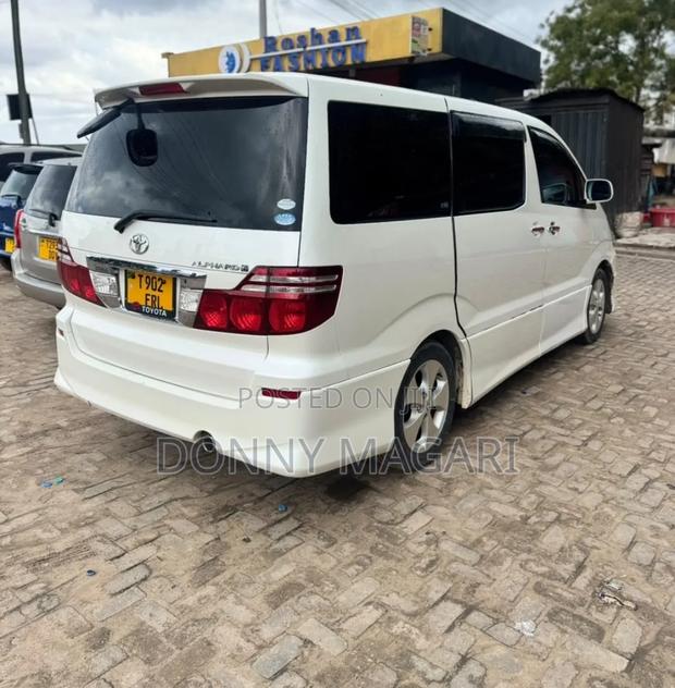 Toyota Alphard 2007 White
