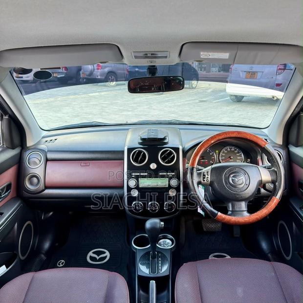 Mazda Verisa 2008 Blue