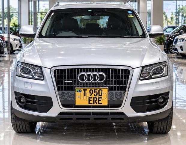 Audi Q5 2009 Silver