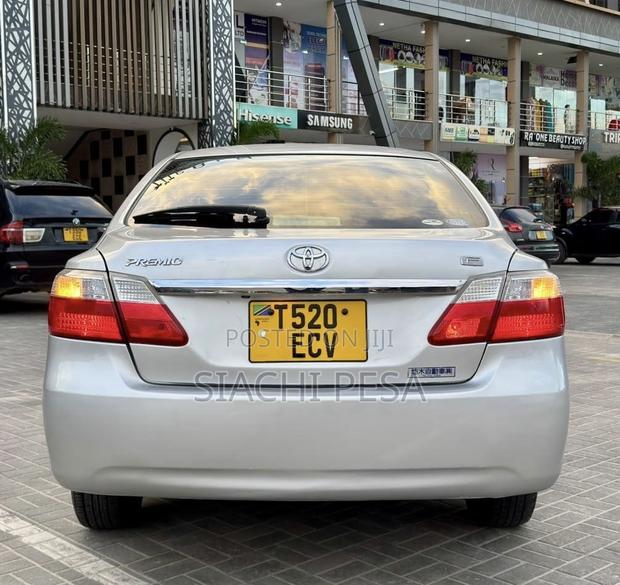 Toyota Premio 2009 Silver