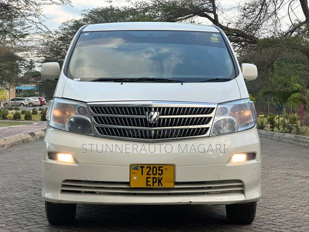 Toyota Alphard 2004 Pearl