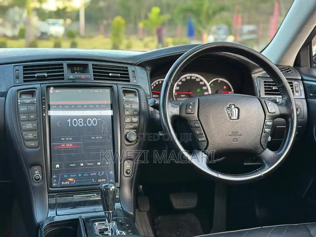 Toyota Crown 2007 Black