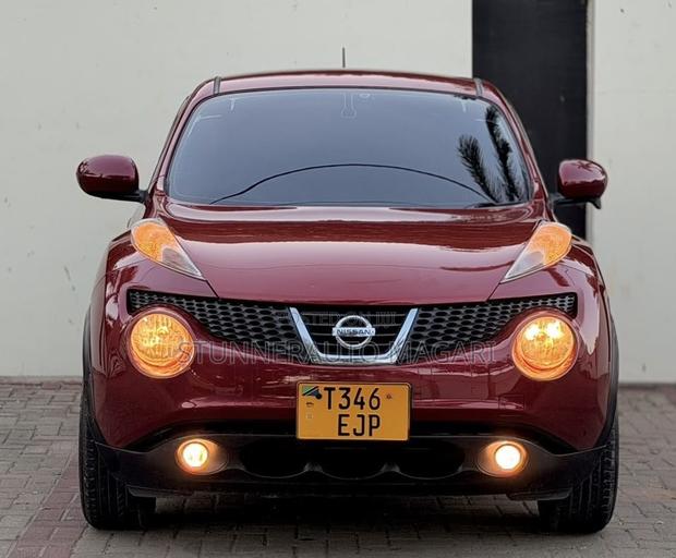 Nissan Juke 2012 Maroon