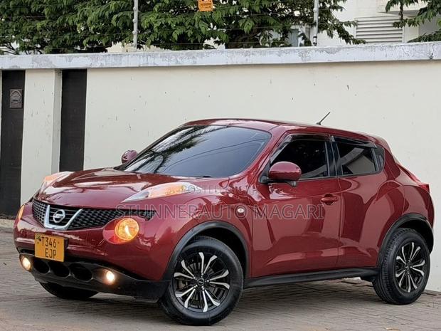 Nissan Juke 2012 Maroon