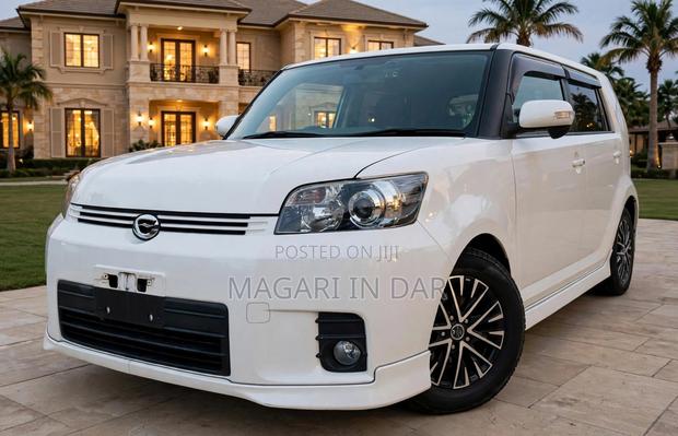 Toyota Corolla Rumion 2009 White