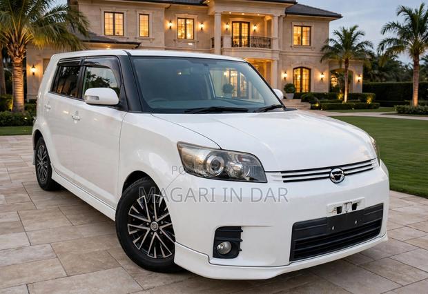 Toyota Corolla Rumion 2009 White