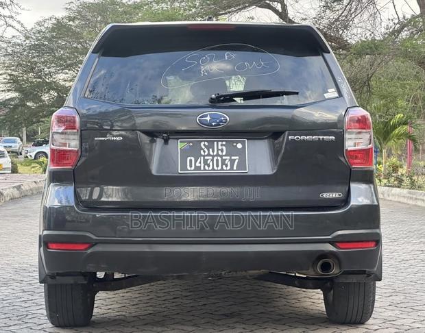 Subaru Forester 2014 Gray