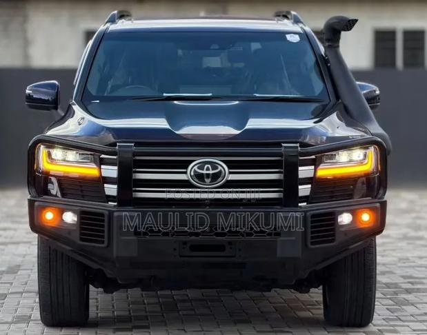 Toyota Land Cruiser 2024 Blue