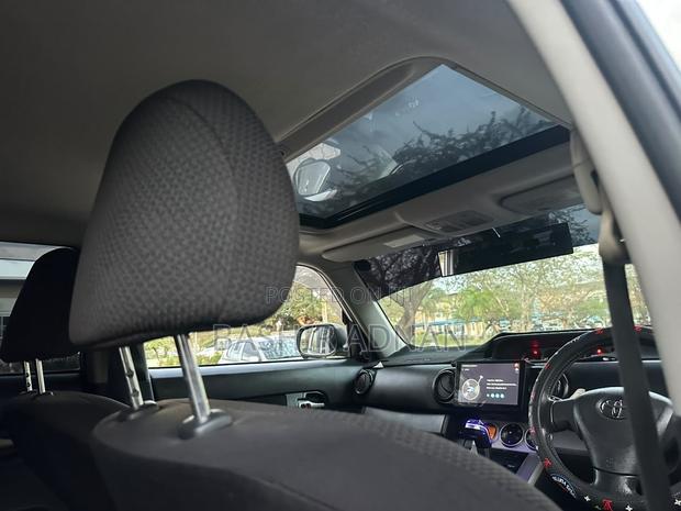 Toyota Corolla Rumion Hatchback 1.8 FWD 2009 Silver