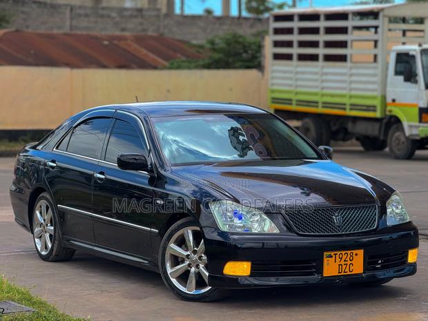 Toyota Crown 2007 Black