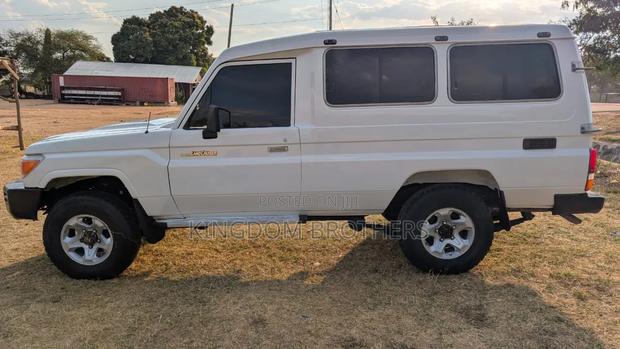 Toyota Land Cruiser 79 Series 2009 White
