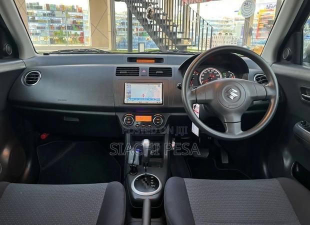 Suzuki Swift 2009 Silver