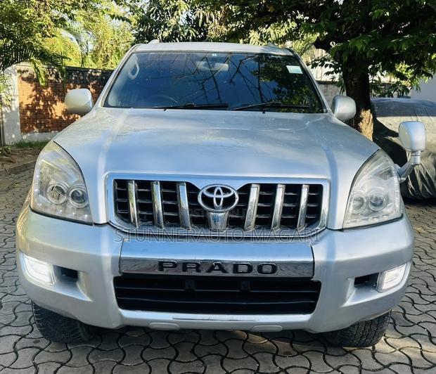 Toyota Land Cruiser Prado 2005 Silver