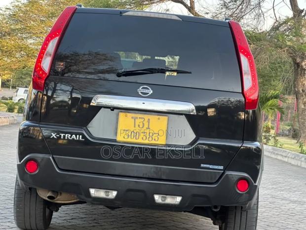 Nissan X-Trail 2013 Black