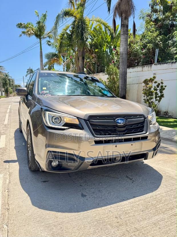 Subaru Forester 2.0XT Premium AWD 2016 Gray