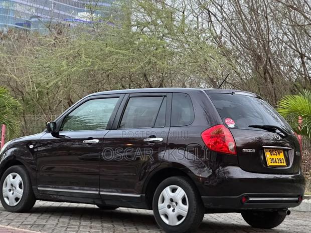 Mazda Verisa 2008 Maroon