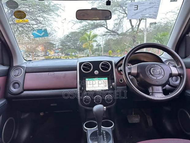 Mazda Verisa 2008 Maroon