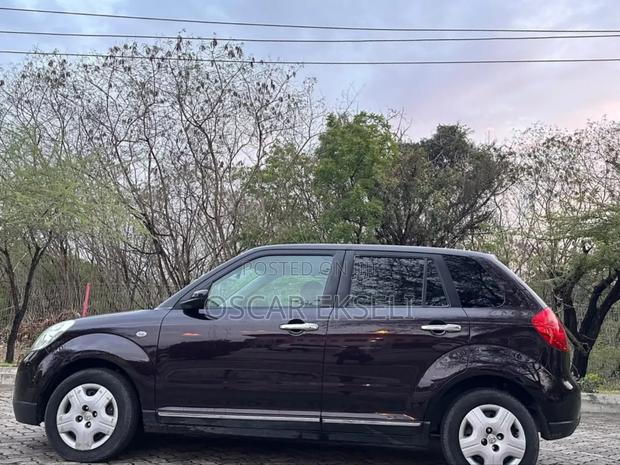 Mazda Verisa 2008 Maroon