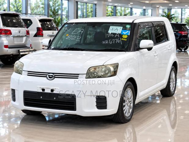 Toyota Corolla Rumion 2009 White