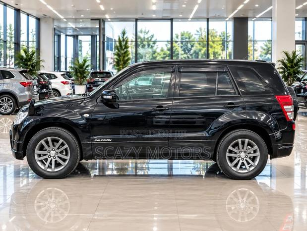 Suzuki Escudo 2005 Black