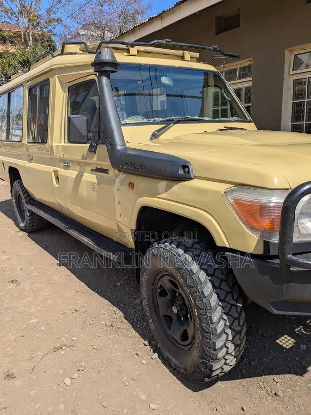 Toyota Land Cruiser 2008 Beige