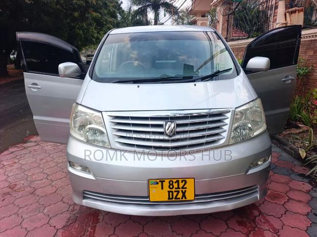 Toyota Alphard 2007 Silver