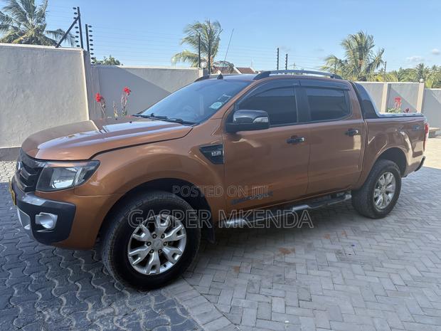 Ford Ranger Wildtrak 2015 Orange