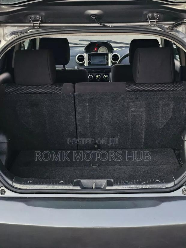 Toyota IST 2006 Gray