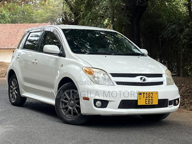 Toyota IST 2006 Pearl