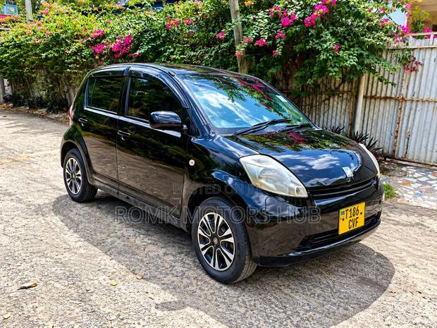 Toyota Passo 2006 Black