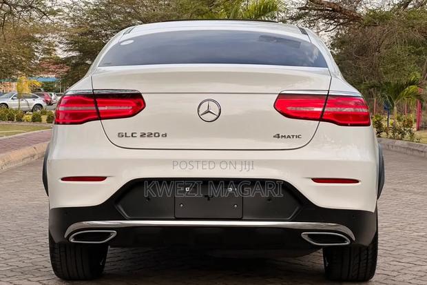 Mercedes-Benz AMG GT 2019 White