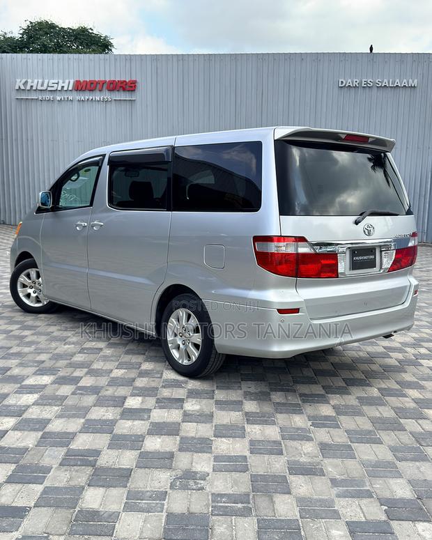 Toyota Alphard 2008 Silver