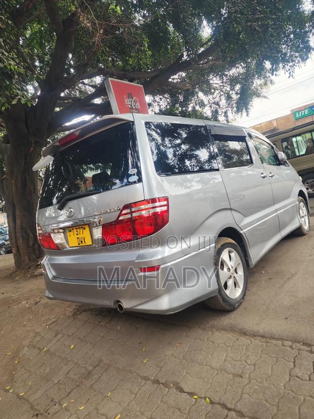 Toyota Alphard 2006 Gray