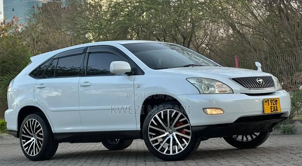 Toyota Harrier 2007 White