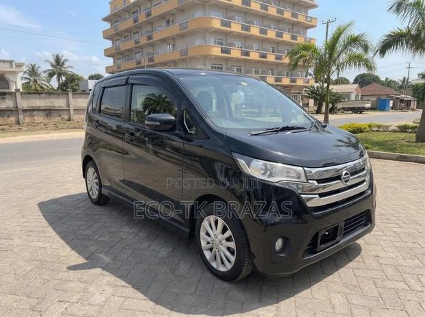 Nissan Dayz 2014 Black