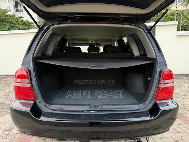 Toyota Kluger 2005 Black