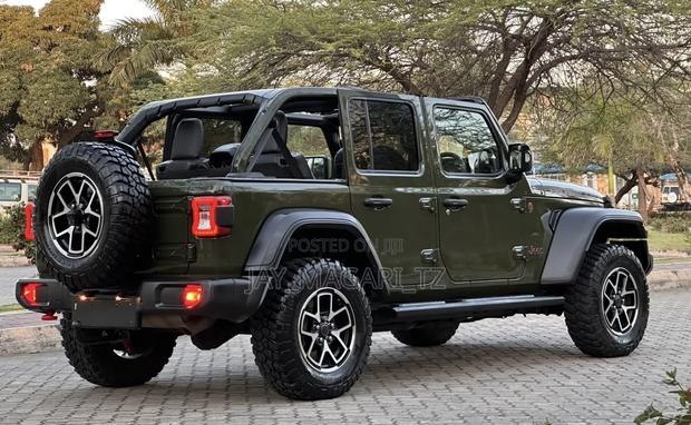 Jeep Wrangler 2024 Green