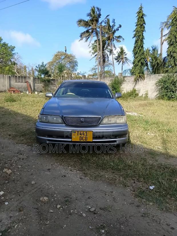 Toyota Mark II 2003 Silver