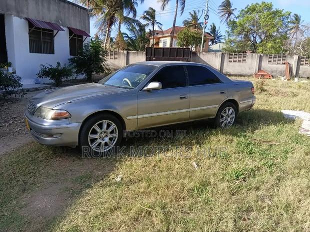 Toyota Mark II 2003 Silver