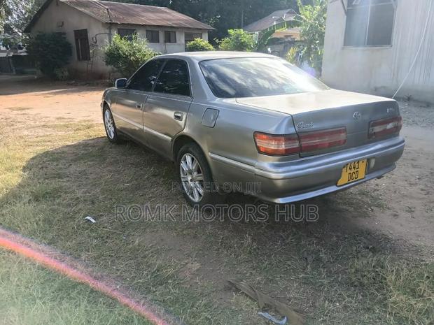 Toyota Mark II 2003 Silver