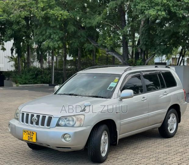 Toyota Kluger 2005 Silver
