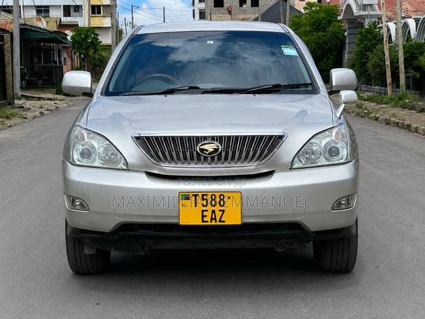 Toyota Harrier 2004 Silver