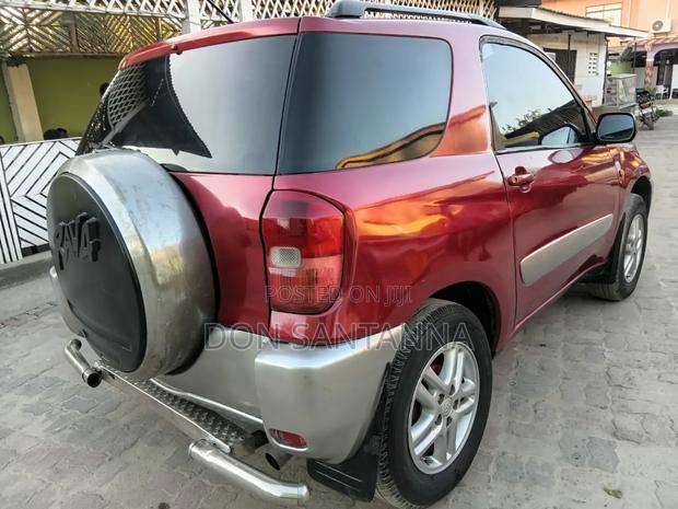 Toyota RAV4 2004 Red