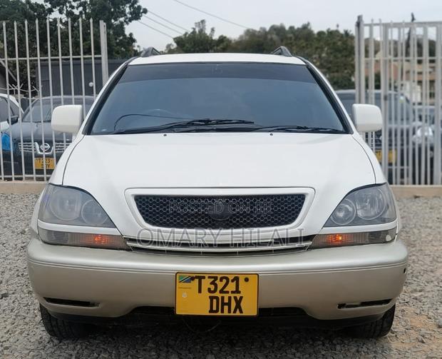 Toyota Harrier 2002 Pearl
